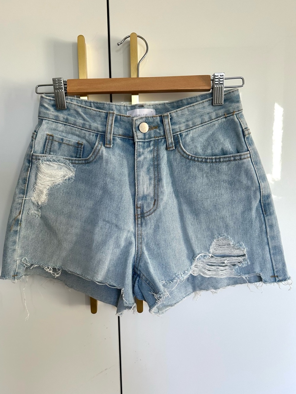 Oak + Fort Blue Distressed Denim Shorts small NWT